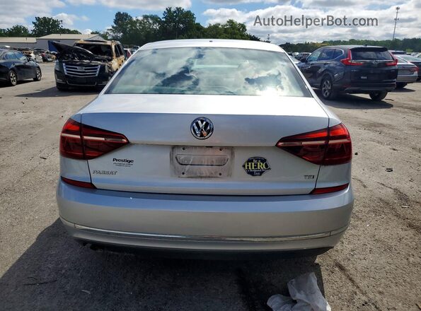 1VWAA7A34JC011602 2018 VOLKSWAGEN PASSAT Silver უკანა ხედი