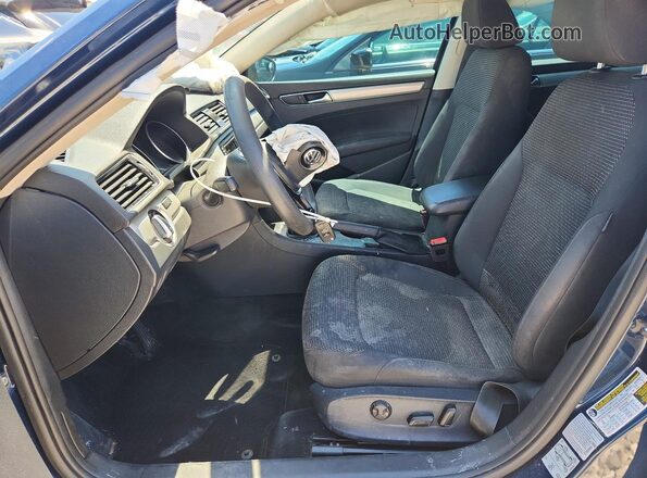 1VWAA7A34JC015567 2018 VOLKSWAGEN PASSAT Blue Vista interior delantera