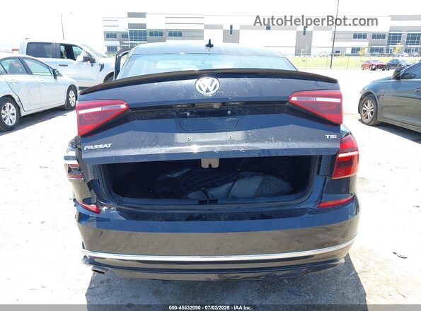 1VWAA7A36JC039563 2018 VOLKSWAGEN PASSAT Black 