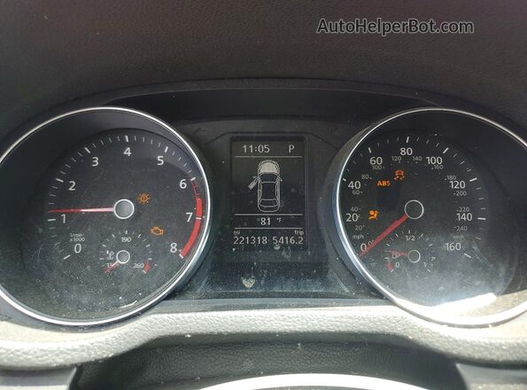 1VWAA7A37JC035800 2018 VOLKSWAGEN PASSAT Maroon ხელსაწყოთა პანელის ხედი