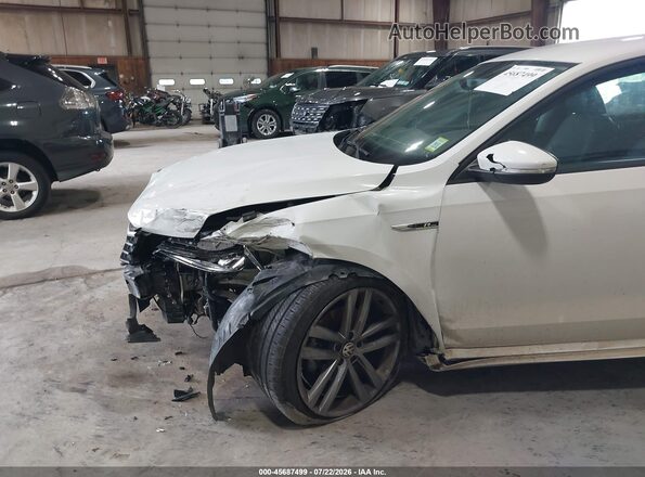 1VWAA7A3XJC004086 2018 VOLKSWAGEN PASSAT White Դիմացի տեսք