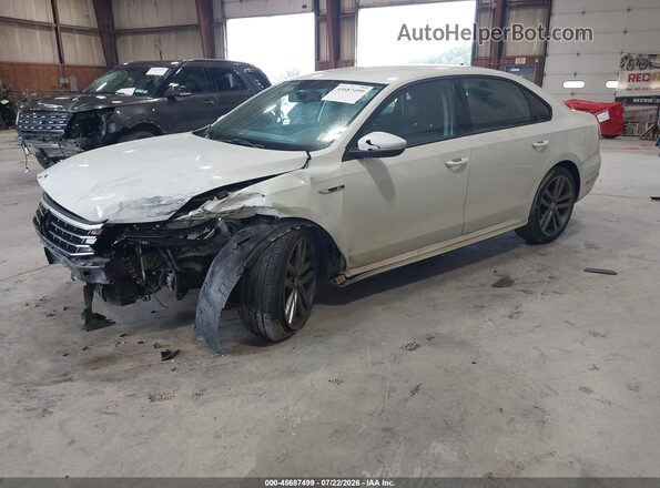 1VWAA7A3XJC004086 2018 VOLKSWAGEN PASSAT White Առջևի ձախ երեք քառորդ տեսարան