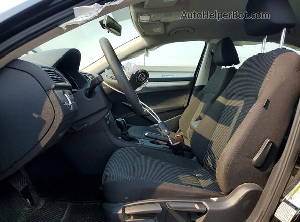 1VWAS7A39GC007261 2016 VOLKSWAGEN PASSAT Черный Вид салона спереди