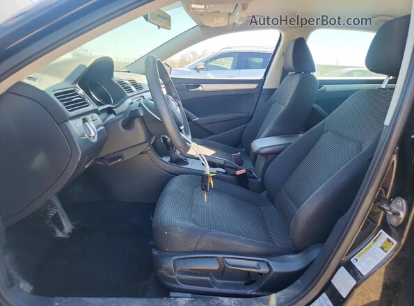 1VWAT7A31GC038310 2016 VOLKSWAGEN PASSAT Black Widok wnętrza z przodu