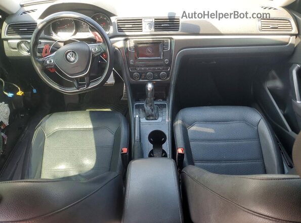 1VWAT7A31GC043569 2016 VOLKSWAGEN PASSAT Gray Dashboard view