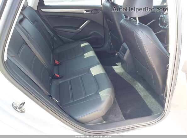 1VWAT7A32GC061689 2016 VOLKSWAGEN PASSAT Серебряный Вид наклейки с VIN-кодом
