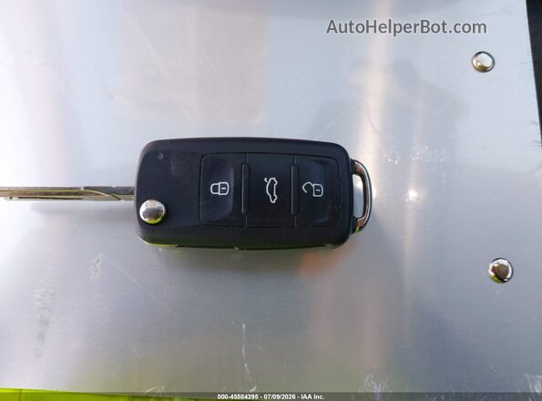 1VWAT7A32GC061689 2016 VOLKSWAGEN PASSAT Серебряный Вид панели приборов