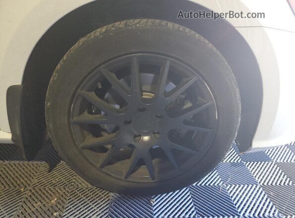1VWAT7A32HC064190 2017 VOLKSWAGEN PASSAT Белый 