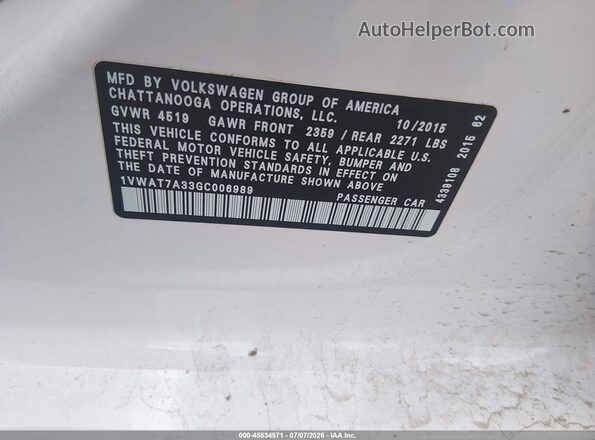 1VWAT7A33GC006989 2016 VOLKSWAGEN PASSAT White Engine compartment view