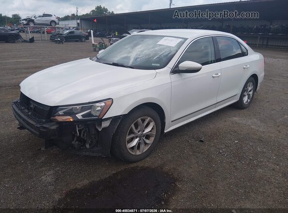 1VWAT7A33GC006989 2016 VOLKSWAGEN PASSAT White Front left