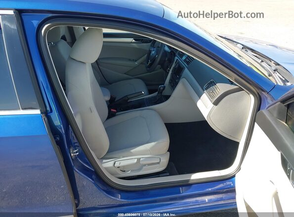 1VWAT7A33GC018527 2016 VOLKSWAGEN PASSAT Blue Սալոնի դիմացի տեսք