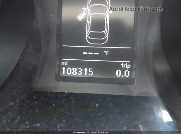 1VWAT7A33GC032797 2016 VOLKSWAGEN PASSAT White 