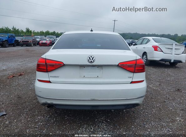 1VWAT7A33GC035926 2016 VOLKSWAGEN PASSAT White 
