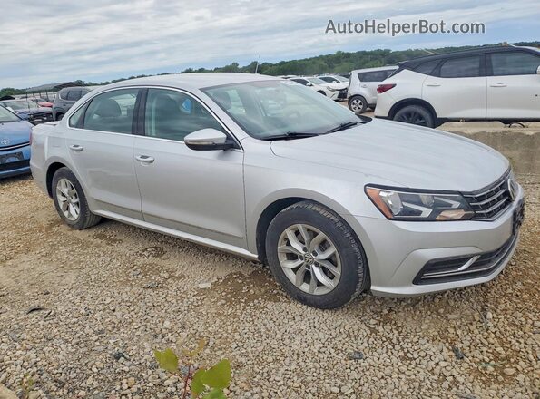 1VWAT7A33HC059399 2017 VOLKSWAGEN PASSAT Silver Przód prawy
