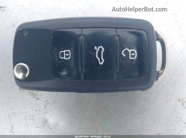 1VWAT7A34GC020545 2016 VOLKSWAGEN PASSAT Silver Dashboard view