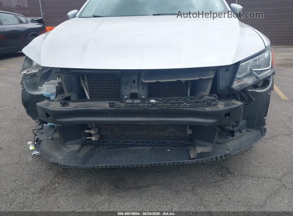 1VWAT7A34GC020545 2016 VOLKSWAGEN PASSAT Silver Rear interior view