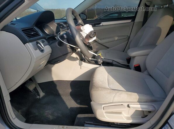1VWAT7A34GC036275 2016 VOLKSWAGEN PASSAT Серый Вид салона спереди
