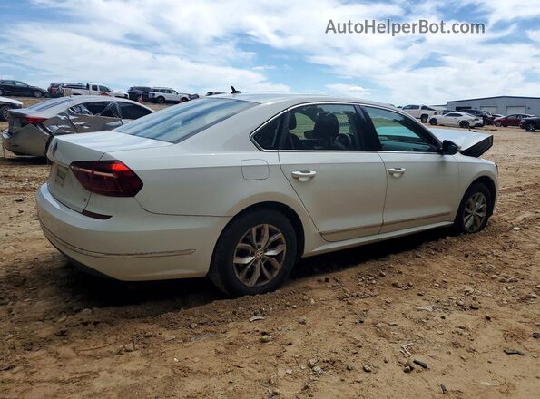 1VWAT7A35HC053149 2017 VOLKSWAGEN PASSAT White Rear right