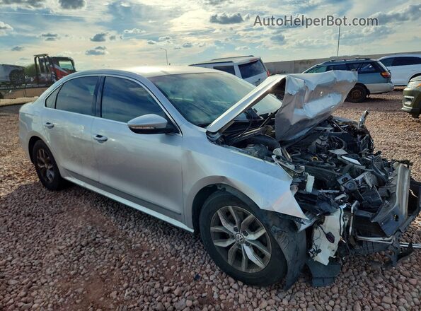 1VWAT7A36GC045074 2016 VOLKSWAGEN PASSAT Серебряный Передняя правая четверть