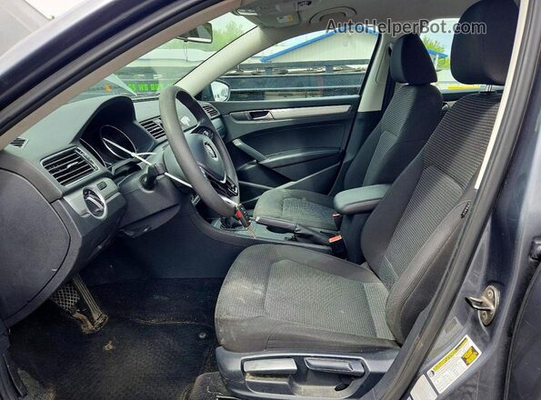 1VWAT7A36GC056589 2016 VOLKSWAGEN PASSAT Gray Front interior view