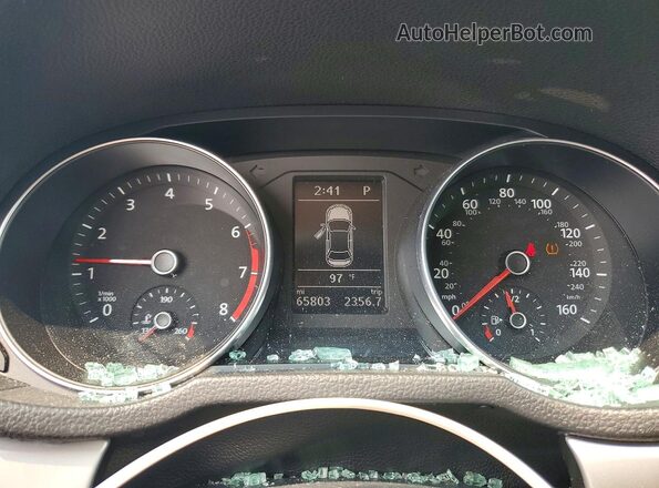 1VWAT7A36HC032147 2017 VOLKSWAGEN PASSAT Gray Instrument cluster view
