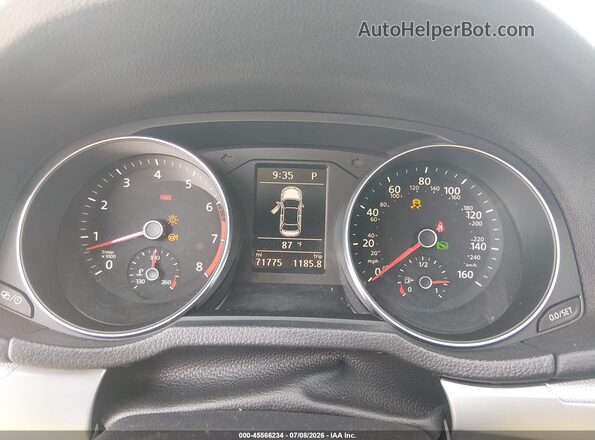 1VWAT7A36HC047585 2017 VOLKSWAGEN PASSAT Black Հետևի նստատեղերի տեսք