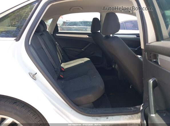 1VWAT7A36HC064676 2017 VOLKSWAGEN PASSAT Белый Вид наклейки с VIN-кодом