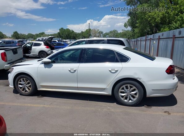 1VWAT7A36HC064676 2017 VOLKSWAGEN PASSAT Белый Панорамный вид салона 360°