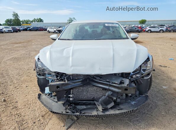 1VWAT7A38GC014604 2016 VOLKSWAGEN PASSAT White Դիմացի տեսք