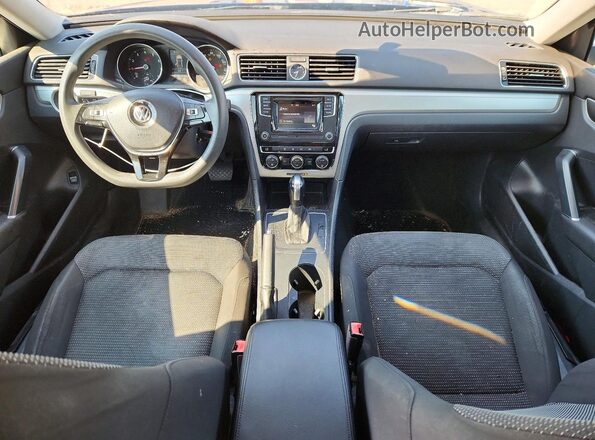 1VWAT7A38HC054750 2017 VOLKSWAGEN PASSAT Blue Dashboard view
