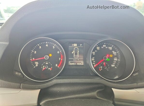1VWAT7A38HC072701 2017 VOLKSWAGEN PASSAT Silver Вид щитка приладів
