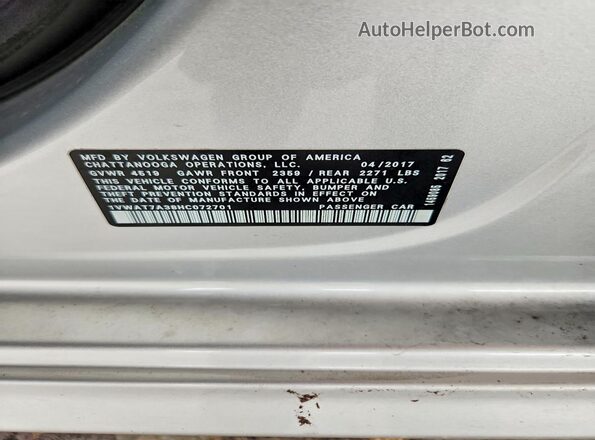 1VWAT7A38HC072701 2017 VOLKSWAGEN PASSAT Silver Вид підкапотного простору