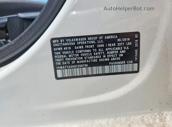 1VWAT7A39GC056795 2016 VOLKSWAGEN PASSAT White Engine compartment view