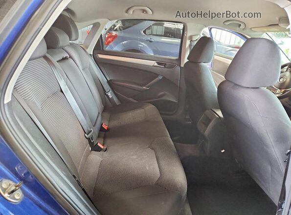 1VWAT7A39GC056893 2016 VOLKSWAGEN PASSAT Blue Vista de los asientos traseros