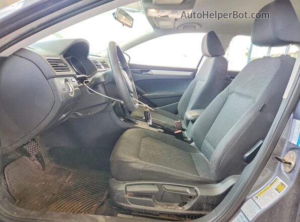 1VWAT7A39HC010854 2017 VOLKSWAGEN PASSAT Gray წინა სალონის ხედი