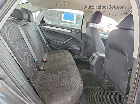 1VWAT7A39HC010854 2017 VOLKSWAGEN PASSAT Gray უკანა სავარძლების ხედი