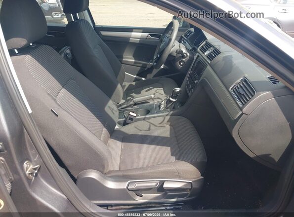 1VWAT7A39HC048388 2017 VOLKSWAGEN PASSAT Gray Սալոնի դիմացի տեսք