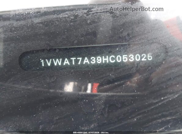 1VWAT7A39HC053025 2017 VOLKSWAGEN PASSAT Silver Вид підкапотного простору