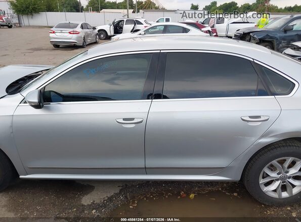 1VWAT7A39HC053025 2017 VOLKSWAGEN PASSAT Silver Панорамний вид салону 360°