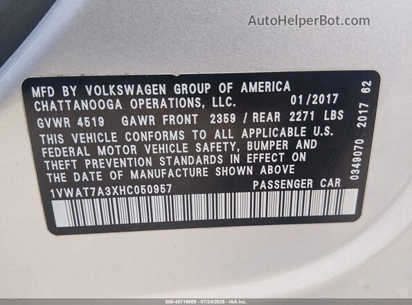 1VWAT7A3XHC050957 2017 VOLKSWAGEN PASSAT Gray Engine compartment view