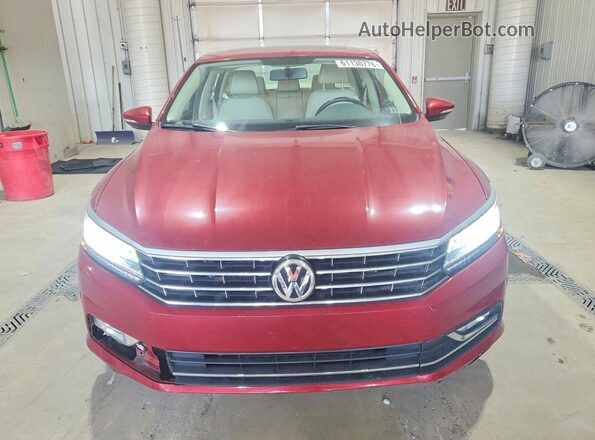 1VWBA7A30JC020561 2018 VOLKSWAGEN PASSAT Maroon Widok z przodu