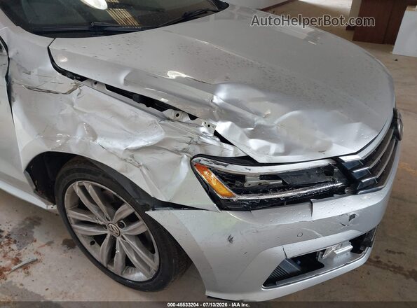 1VWBA7A31JC001453 2018 VOLKSWAGEN PASSAT Silver წინა ხედი