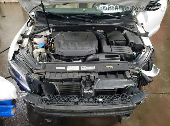 1VWBA7A31JC001730 2018 VOLKSWAGEN PASSAT White Вид задньої частини салону