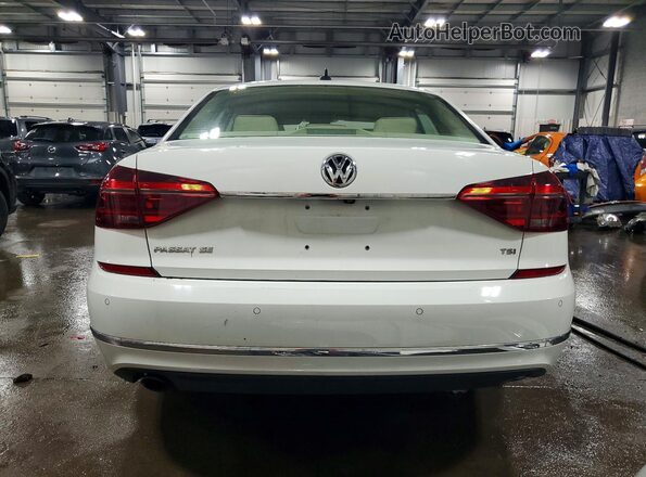 1VWBA7A31JC001730 2018 VOLKSWAGEN PASSAT White Вид ззаду