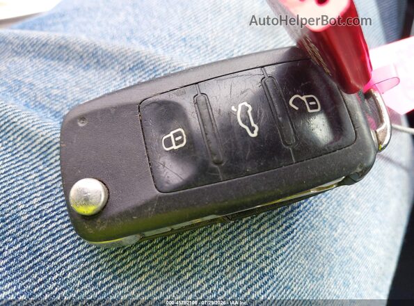 1VWBA7A31JC017538 2018 VOLKSWAGEN PASSAT Белый Вид панели приборов