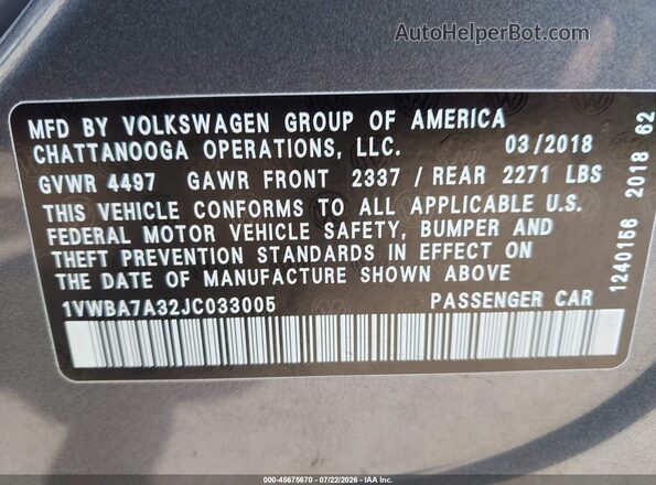 1VWBA7A32JC033005 2018 VOLKSWAGEN PASSAT Gray Engine compartment view