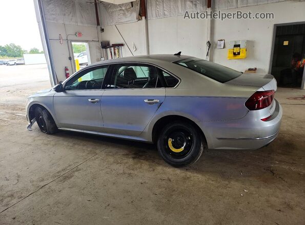 1VWBA7A33JC044501 2018 VOLKSWAGEN PASSAT Silver Rear left