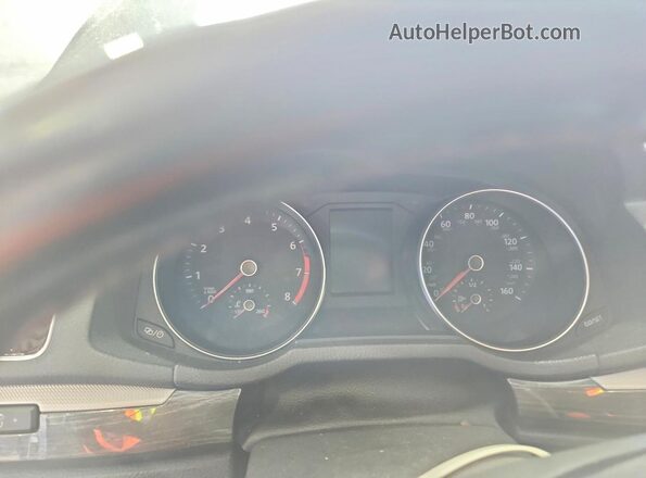 1VWBA7A33JC044501 2018 VOLKSWAGEN PASSAT Silver Instrument cluster view