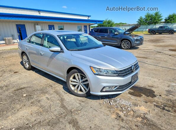 1VWBA7A34JC008204 2018 VOLKSWAGEN PASSAT Серебряный Передняя правая четверть