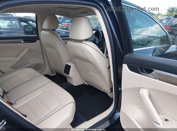 1VWBA7A34JC020174 2018 VOLKSWAGEN PASSAT Black VIN կոդի պիտակի տեսք